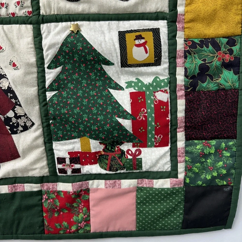Quilted Christmas Wall Hanging Handmade 34